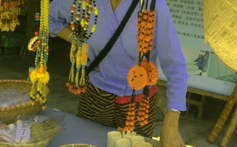 傣族的民俗作文
