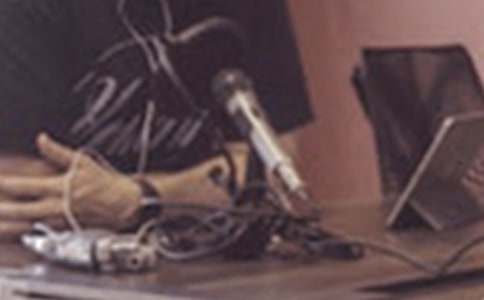 ӛ�ߡ������Z�����f����