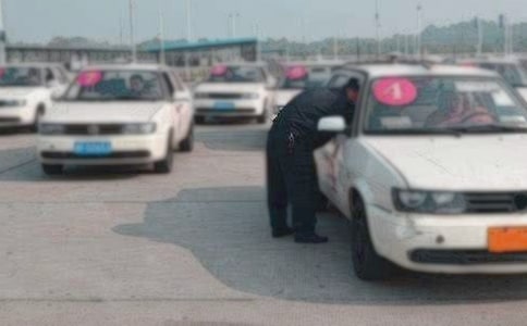 駕校學(xué)車心得體會
