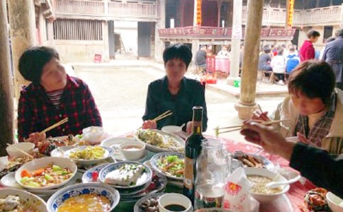 夢(mèng)見辦酒席是什么意思