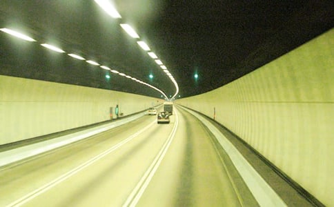 假若真有時空隧道