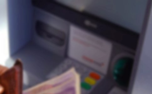 �y�д��ý�(j��ng)���D(zhu��n)�������b��