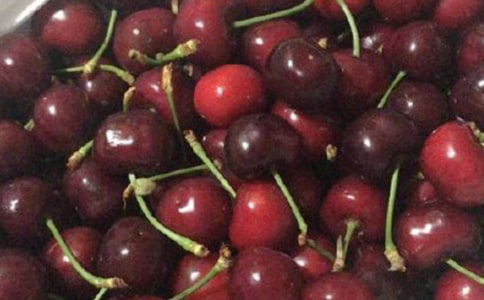 �����Ҙ��µ�ĸ�ۡ���һ�x���800��
