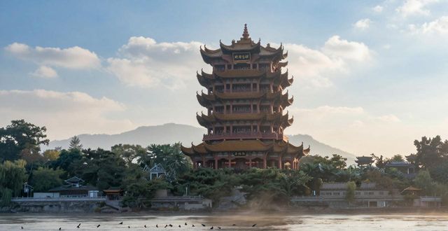 《登黃鶴樓》孟浩然